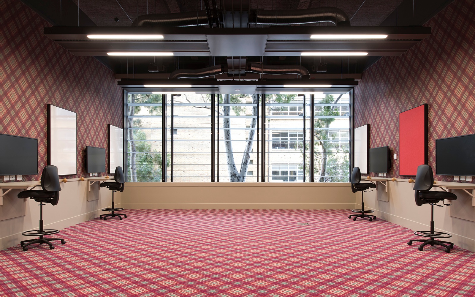 PoM_Melbourne_Arts_01.jpg