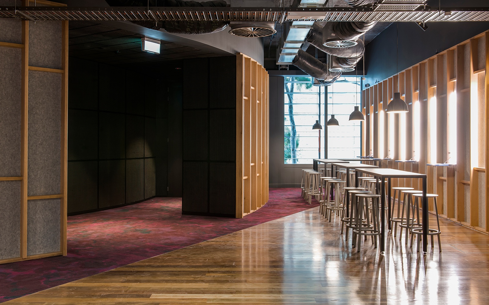 PoM_Melbourne_Arts_02.jpg