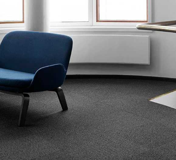 Grey carpet tiles from the Una concept by ege