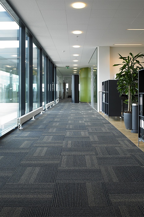 How much does a commercial carpet cost