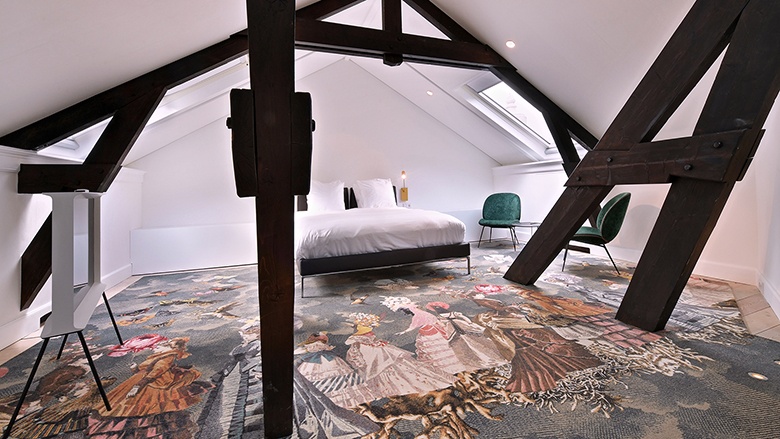 Opulent wall-to-wall carpets from the Atelier by Monsieur Christian Lacroix collection at ege in the Dutch hotel Parc Broekhuizen